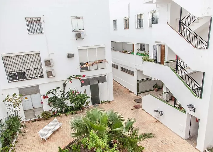 Cozy 1br Recently Renovated In Centre